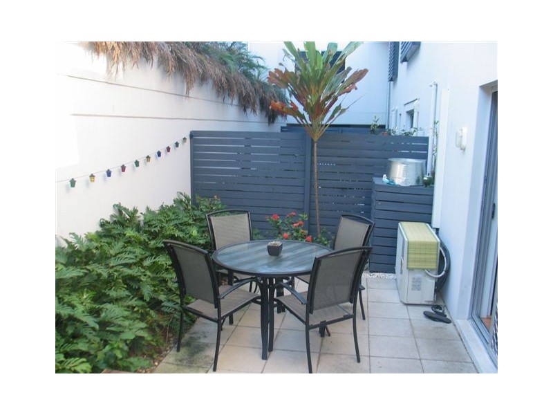 2/46 Terrace St, New Farm QLD 4005