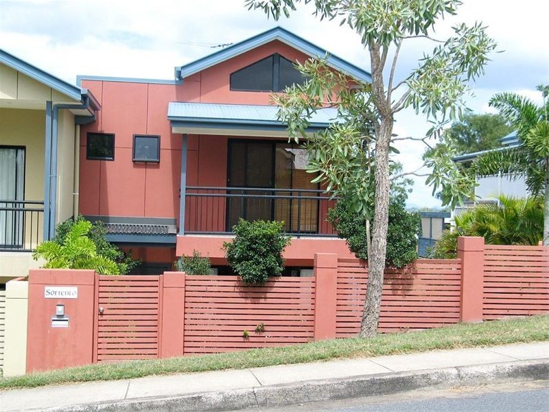 39-41 Woolley Street, Taringa QLD 4068