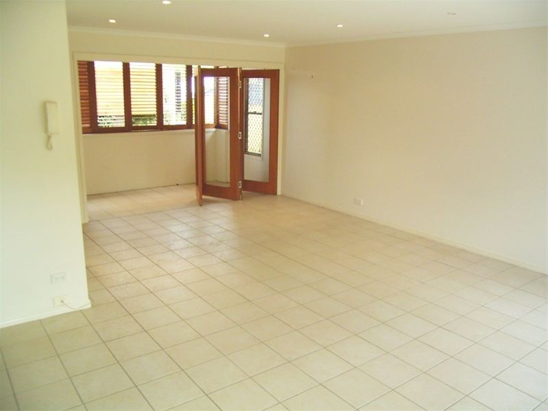 39-41 Woolley Street, Taringa QLD 4068