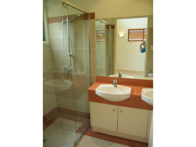 39-41 Woolley Street, Taringa QLD 4068