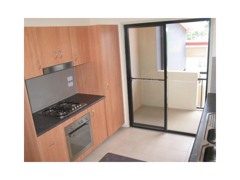 3/8 Gamble St, Graceville QLD 4075