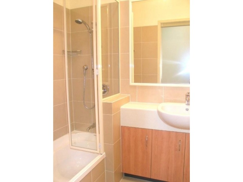 3/8 Gamble St, Graceville QLD 4075