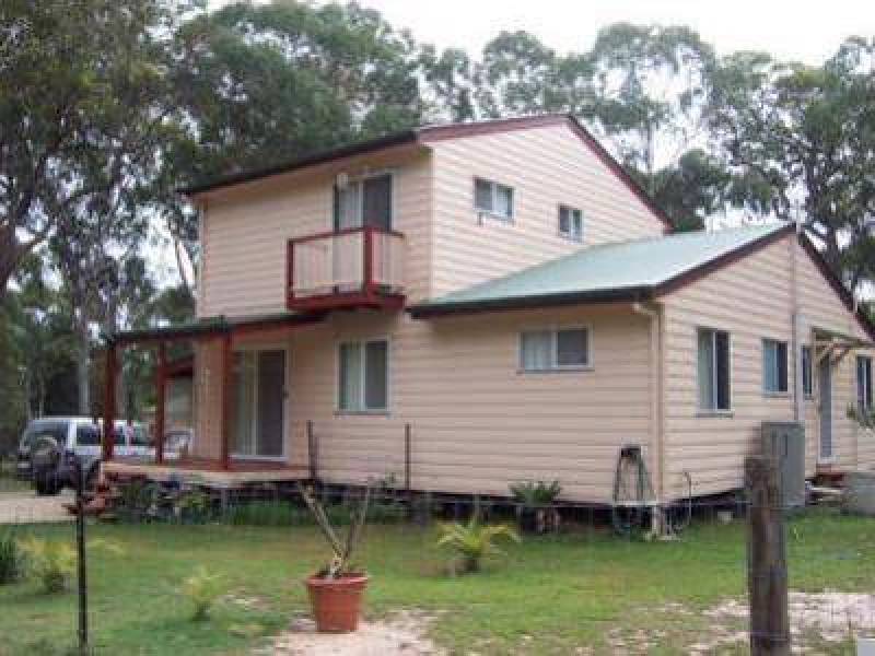 9 Baracoota Street, Macleay Island QLD 4184