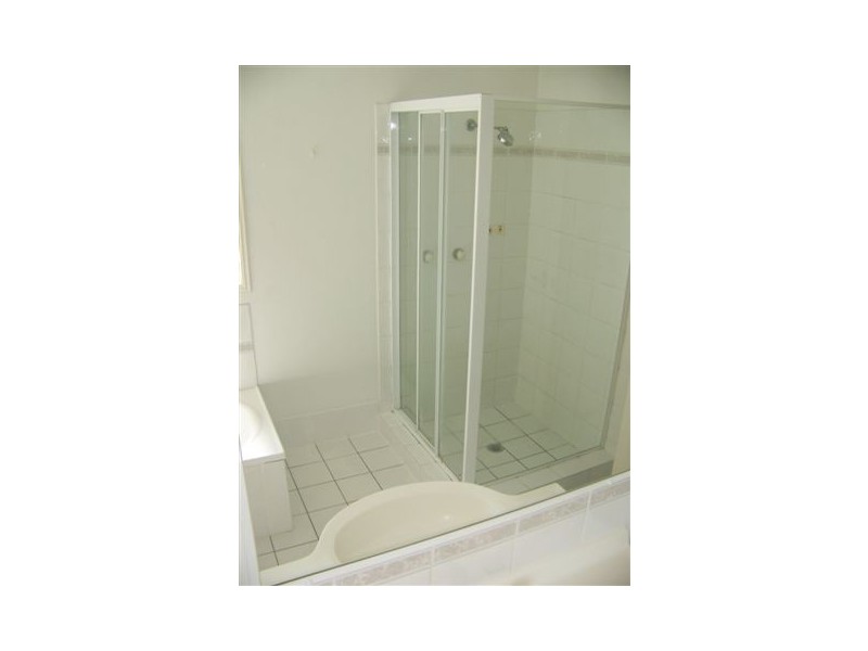 11  Glin Street, Newmarket QLD 4051