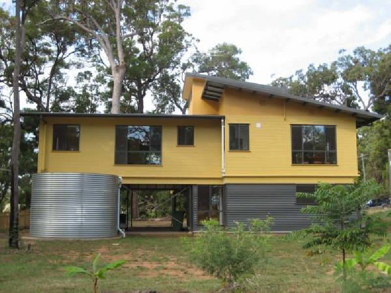 31  President Terrace, Macleay Island QLD 4184