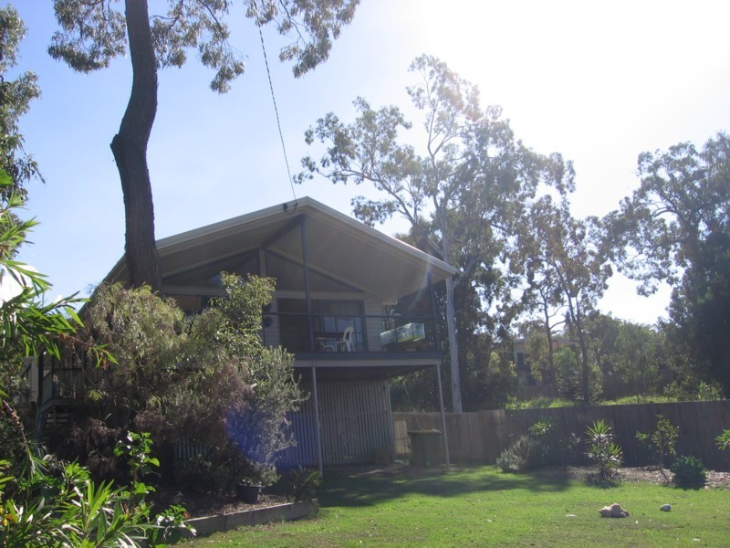 48 Beelong Street, Macleay Island QLD 4184