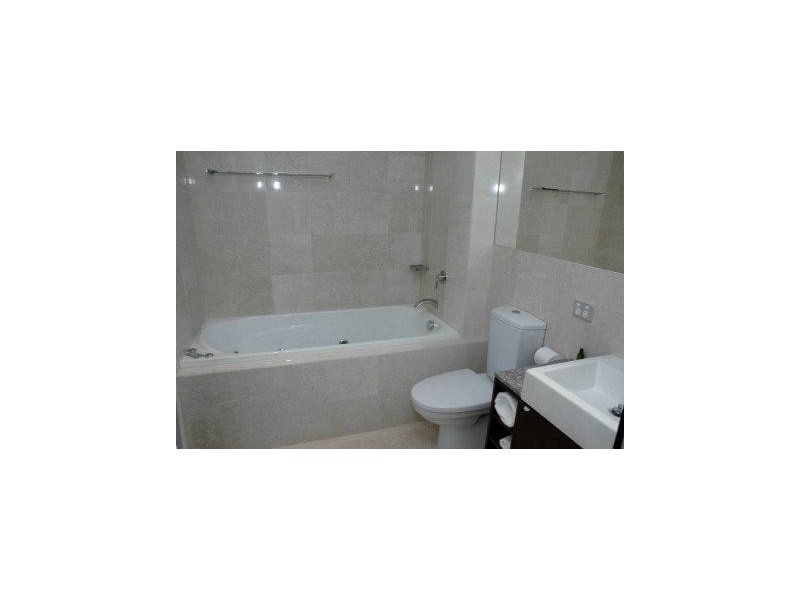 651/420  Queen Street, Brisbane QLD 4000