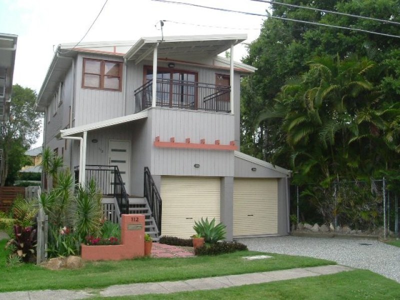 112  Barton Rd, Hawthorne QLD 4171