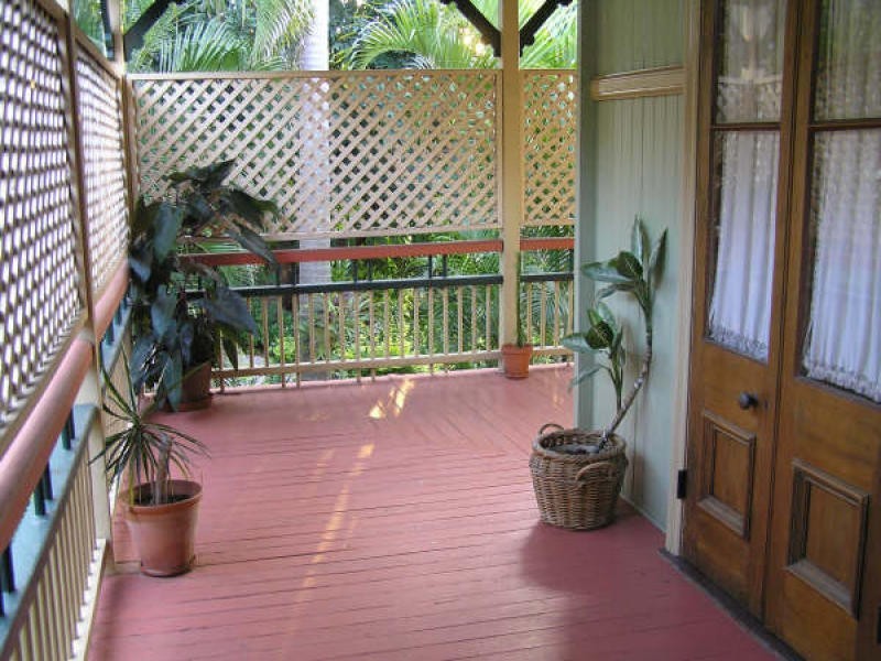 5  Virginia Av, Hawthorne QLD 4171