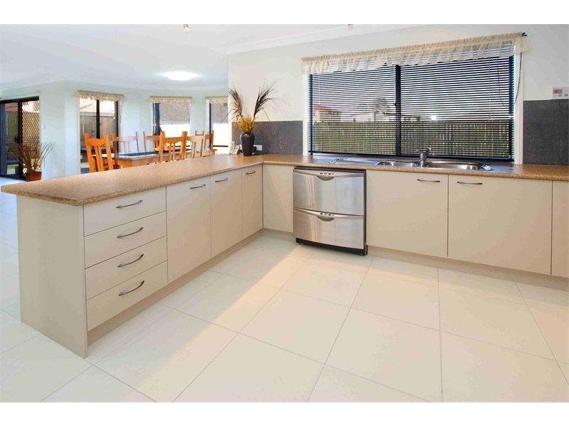 30  Balgowlah Street, Wakerley QLD 4154