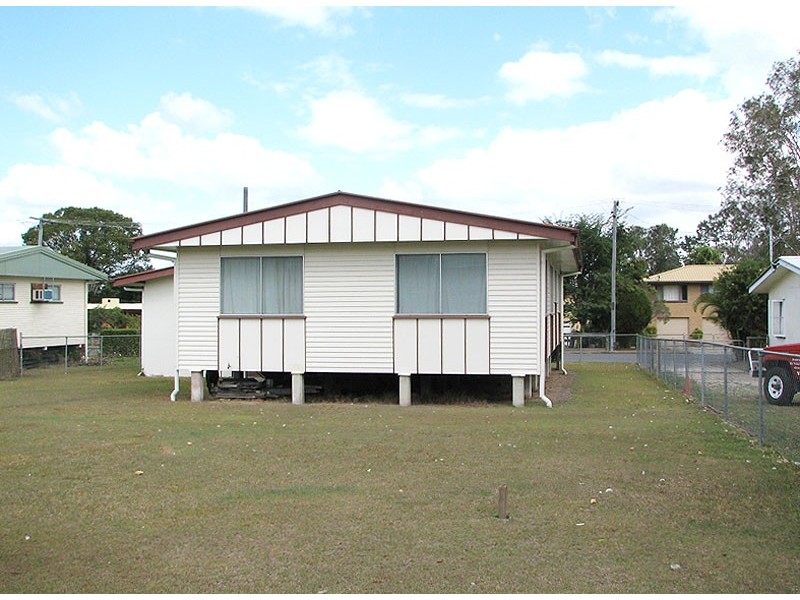 9  CHURCHILL ST, Caboolture QLD 4510