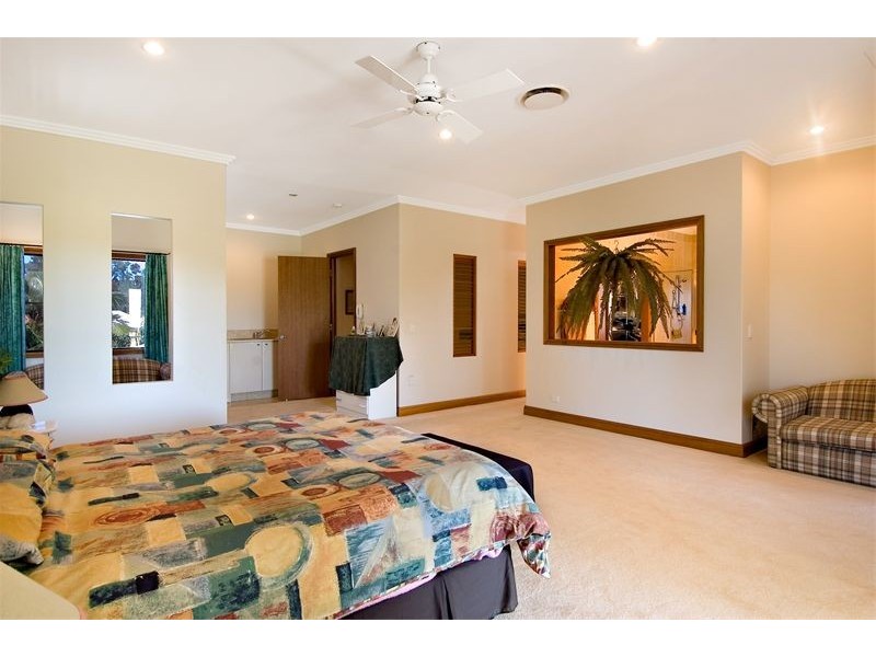 6 Hetherington Drive, Twin Waters QLD 4564