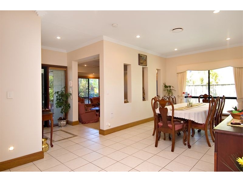 6 Hetherington Drive, Twin Waters QLD 4564