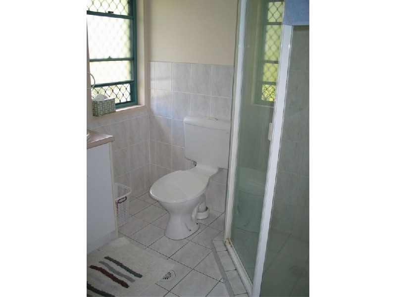 96  Marshall Rd, Holland Park QLD 4121