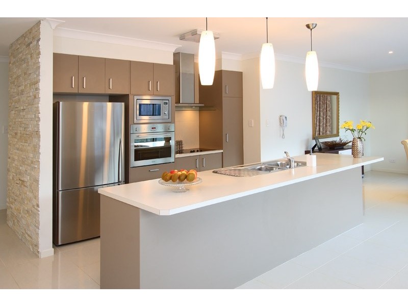 8   Creswick, Manly West QLD 4179