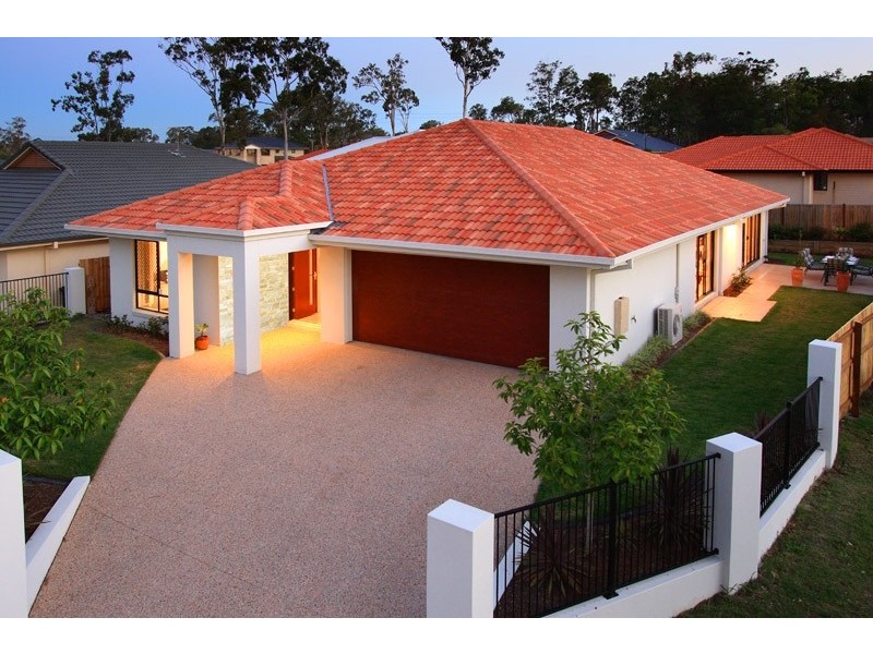 8   Creswick, Manly West QLD 4179