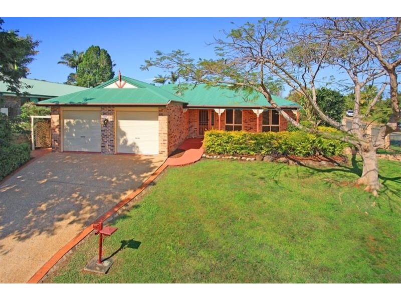 1  Hayley Street, Manly West QLD 4179