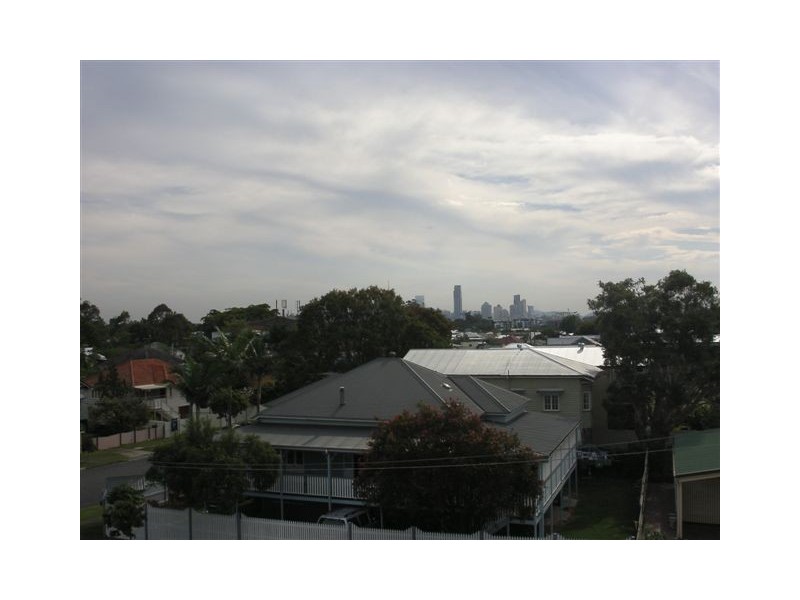 15 Orchard St, Hawthorne QLD 4171