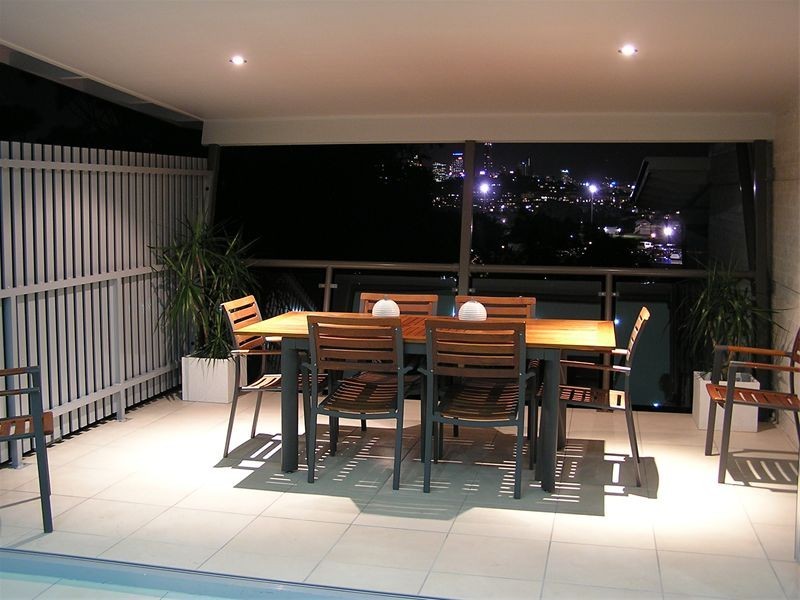 3/18  Riddell Street, Bulimba QLD 4171