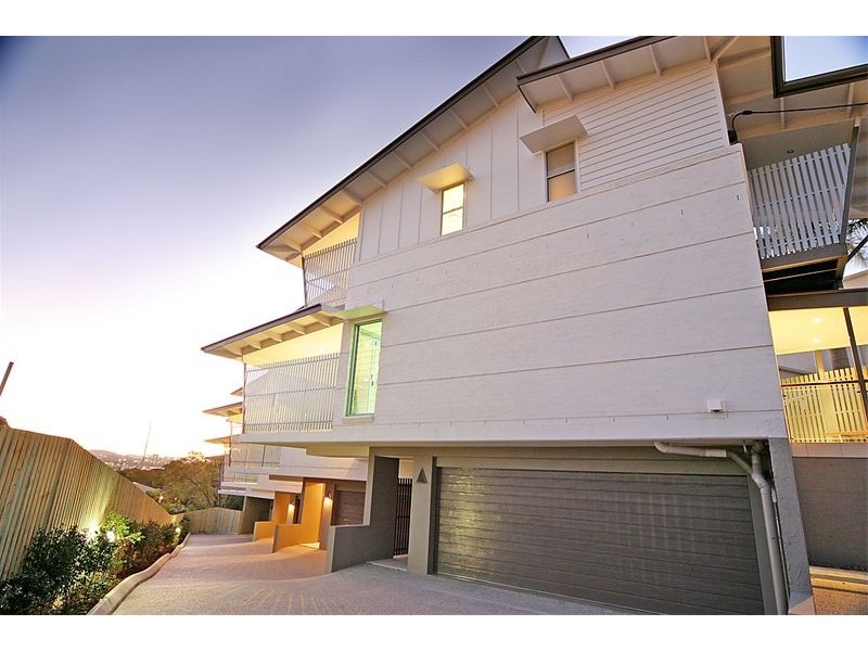 3/18  Riddell Street, Bulimba QLD 4171
