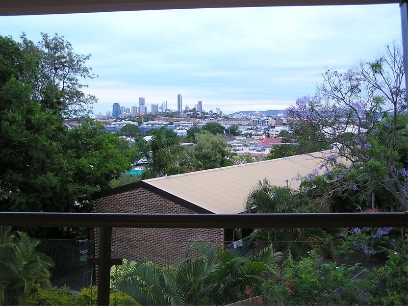 1/18  Riddell Street, Bulimba QLD 4171