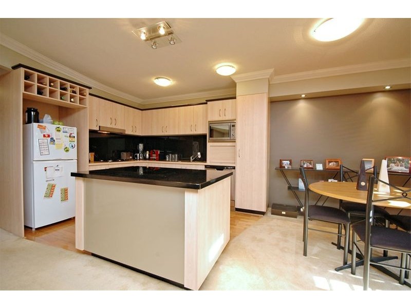 31 – 33  Helen Street, Newstead QLD 4006