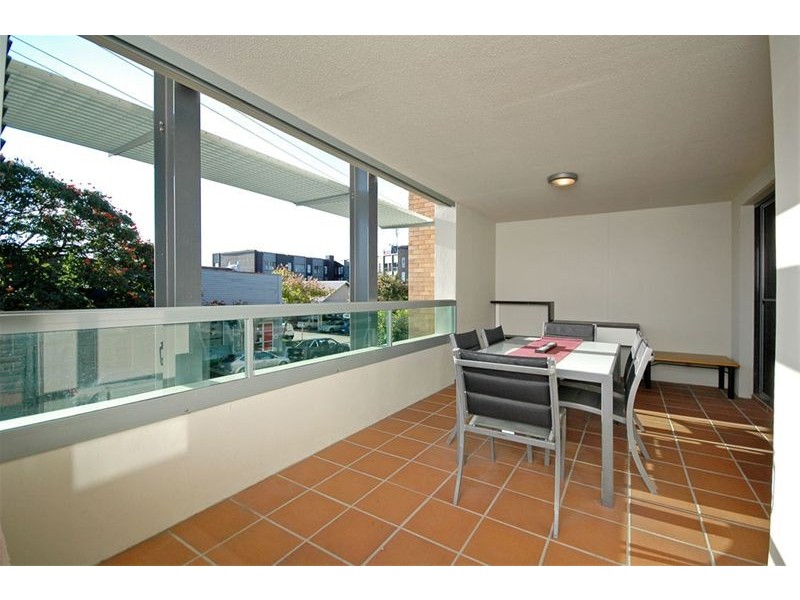 31 – 33  Helen Street, Newstead QLD 4006