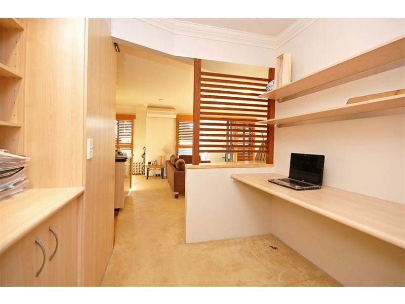 31 – 33  Helen Street, Newstead QLD 4006