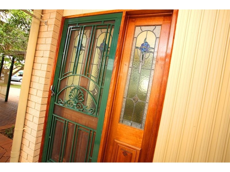 27A  Haig Street, Wynnum West QLD 4178