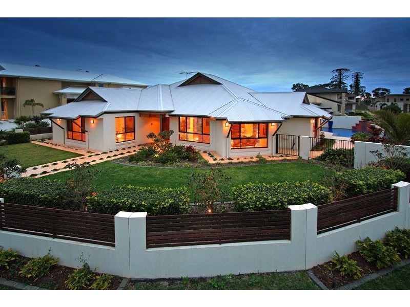 3 Charles Place, Manly West QLD 4179