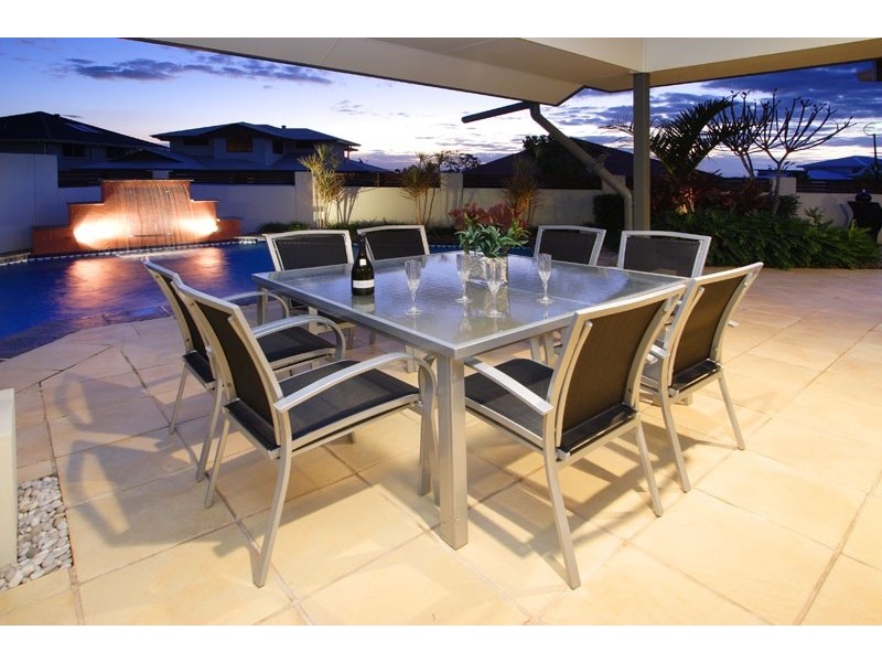 3 Charles Place, Manly West QLD 4179