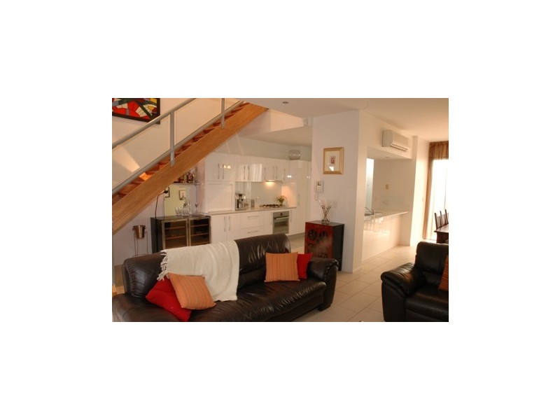 101/1  Ella Street, Newstead QLD 4006