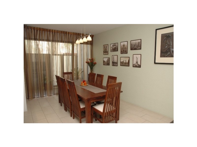 101/1  Ella Street, Newstead QLD 4006