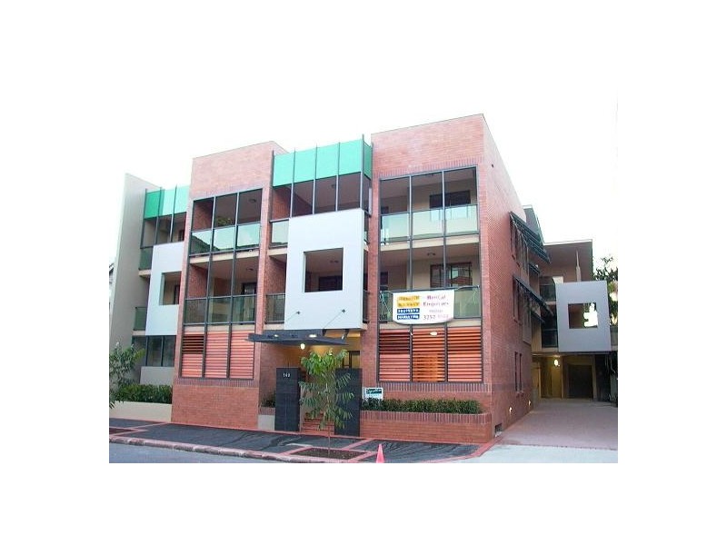 4/140 Commercial Rd, Newstead QLD 4006