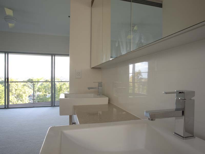 2/25  Princess Street, Bulimba QLD 4171