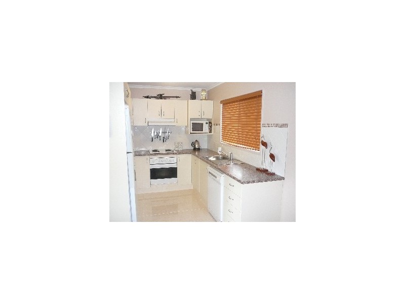 33 Hannam Street, Wynnum QLD 4178