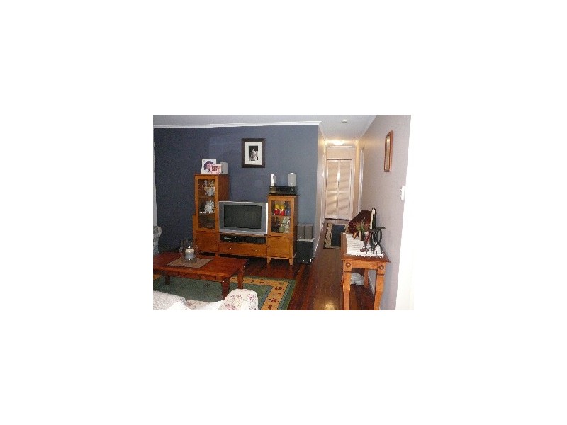 33 Hannam Street, Wynnum QLD 4178
