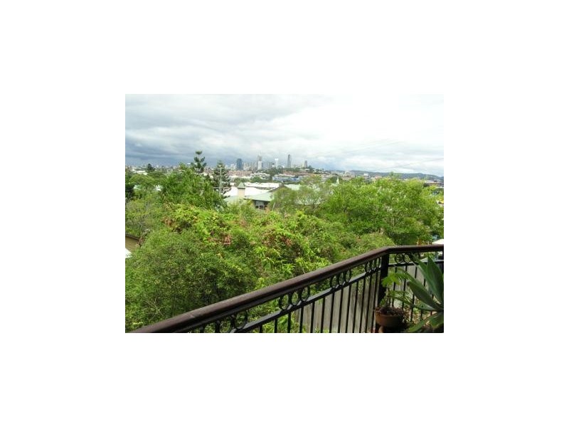 9  Riddell Street, Bulimba QLD 4171