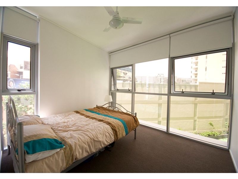 30 Macrossan Street, Brisbane QLD 4000