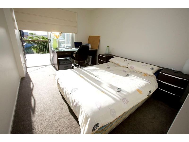 Level 2 9/18  Addison Avenue, Bulimba QLD 4171