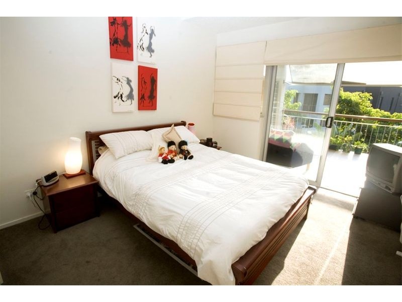 Level 2 9/18  Addison Avenue, Bulimba QLD 4171