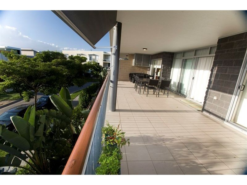 Level 2 9/18  Addison Avenue, Bulimba QLD 4171