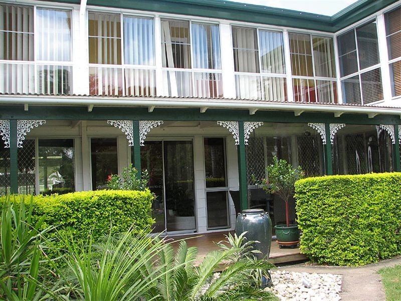 297  PETERSEN RD, Morayfield QLD 4506