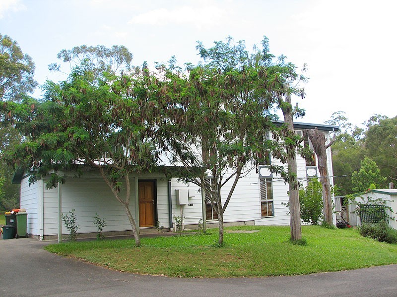 297  PETERSEN RD, Morayfield QLD 4506