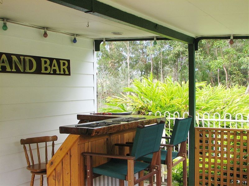 297  PETERSEN RD, Morayfield QLD 4506