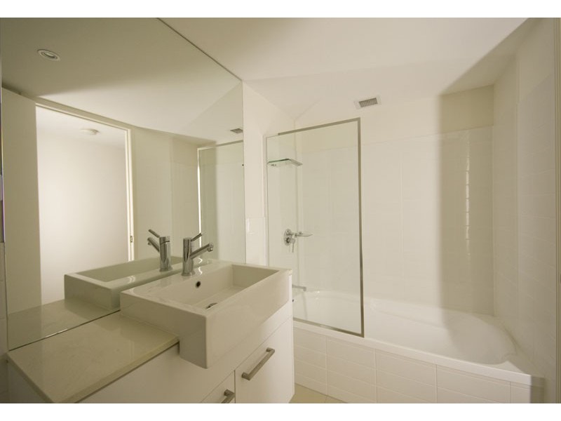 Woolloongabba QLD 4102