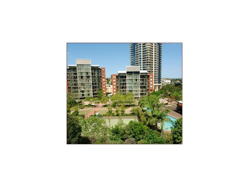 15  Goodwin Street, Kangaroo Point QLD 4169