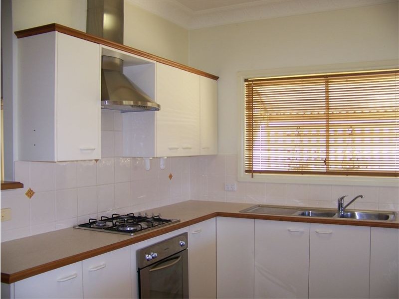 46  Harris St, Hawthorne QLD 4171