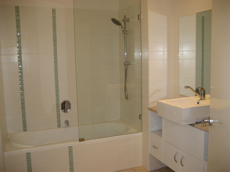 Level 1 Apt 117  101 Clarence Road, Indooroopilly QLD 4068