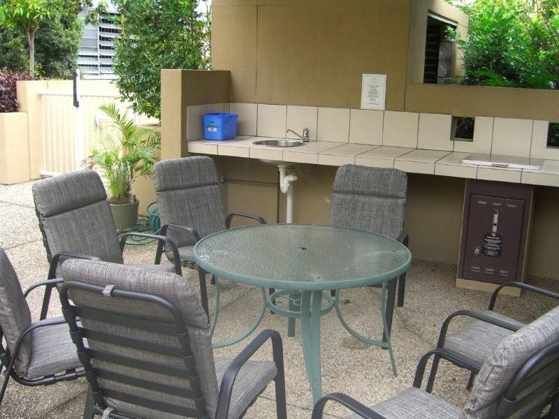103/42  Newstead Terrace, Newstead QLD 4006